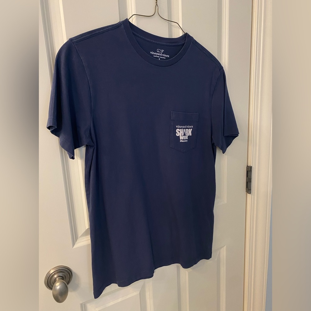 Vineyard Vines shirt sleeve shirt